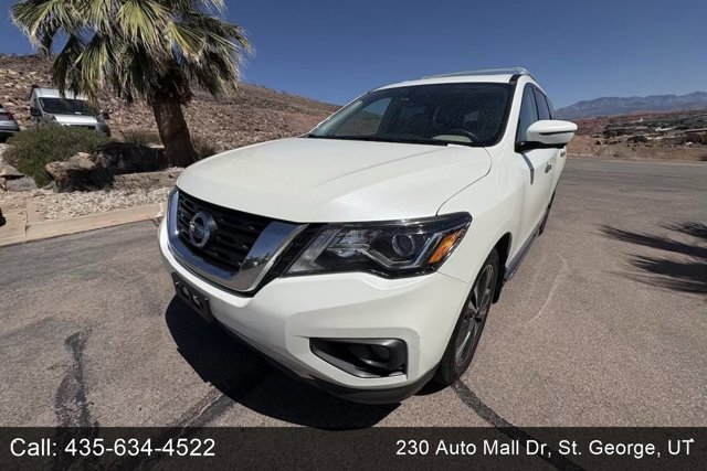 Used 2020 Nissan Pathfinder Platinum w/ Cargo Package AWD/4WD image 1