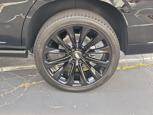 New 2026 Cadillac Escalade Platinum Sport w/ LPO, ONYX Package AWD/4WD image 7