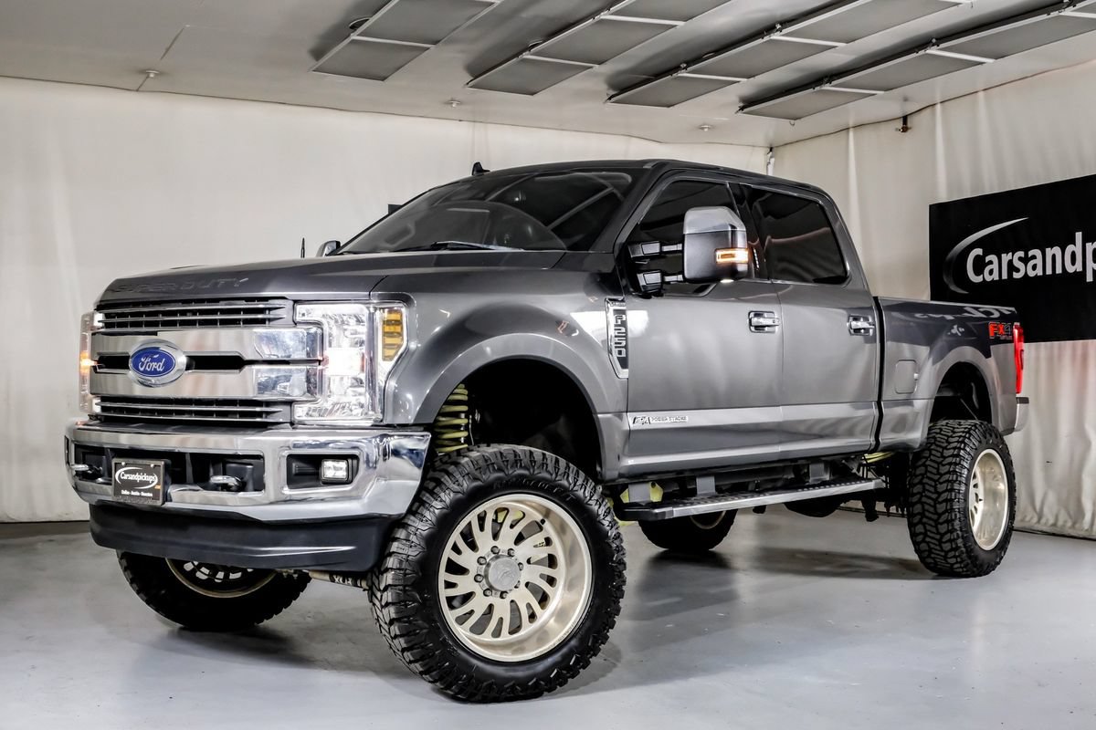 Used 2019 Ford F250 Lariat w/ Lariat Ultimate Package AWD/4WD image 4