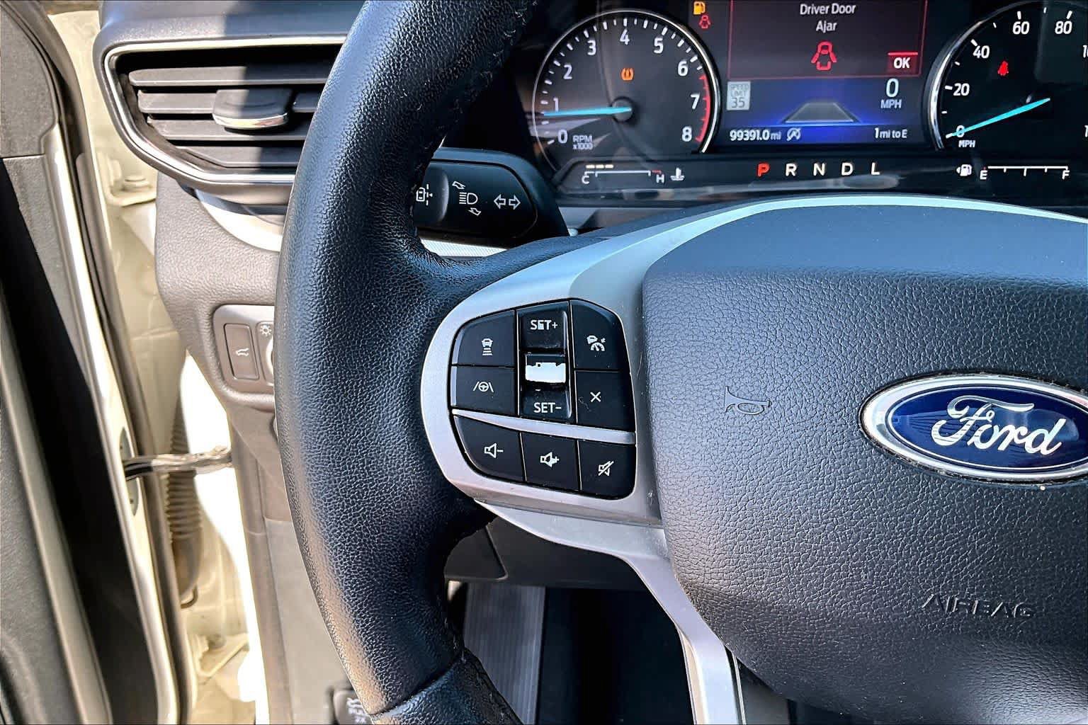 Used 2021 Ford Explorer XLT w/ Equipment Group 202A AWD/4WD image 23