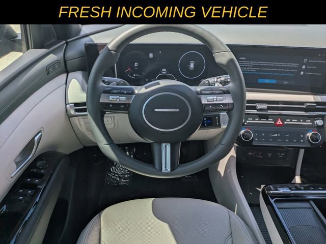 Used 2025 Hyundai Tucson Limited image 13
