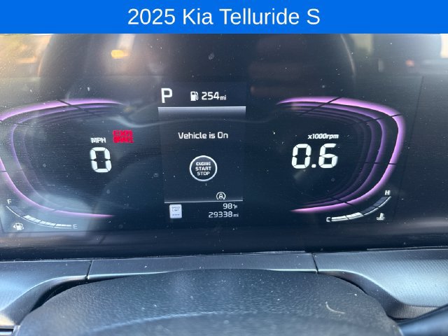 Used 2025 Kia Telluride S AWD/4WD image 15