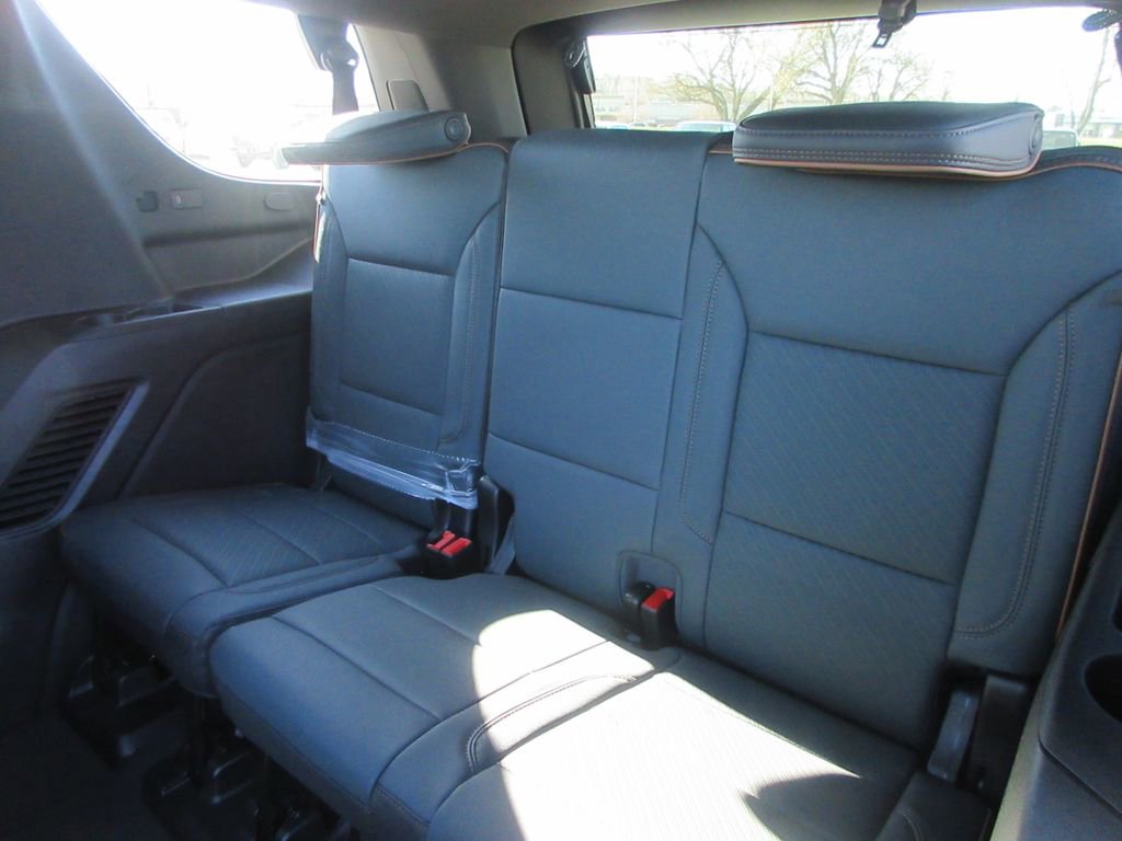 New 2026 GMC Yukon AT4 image 14