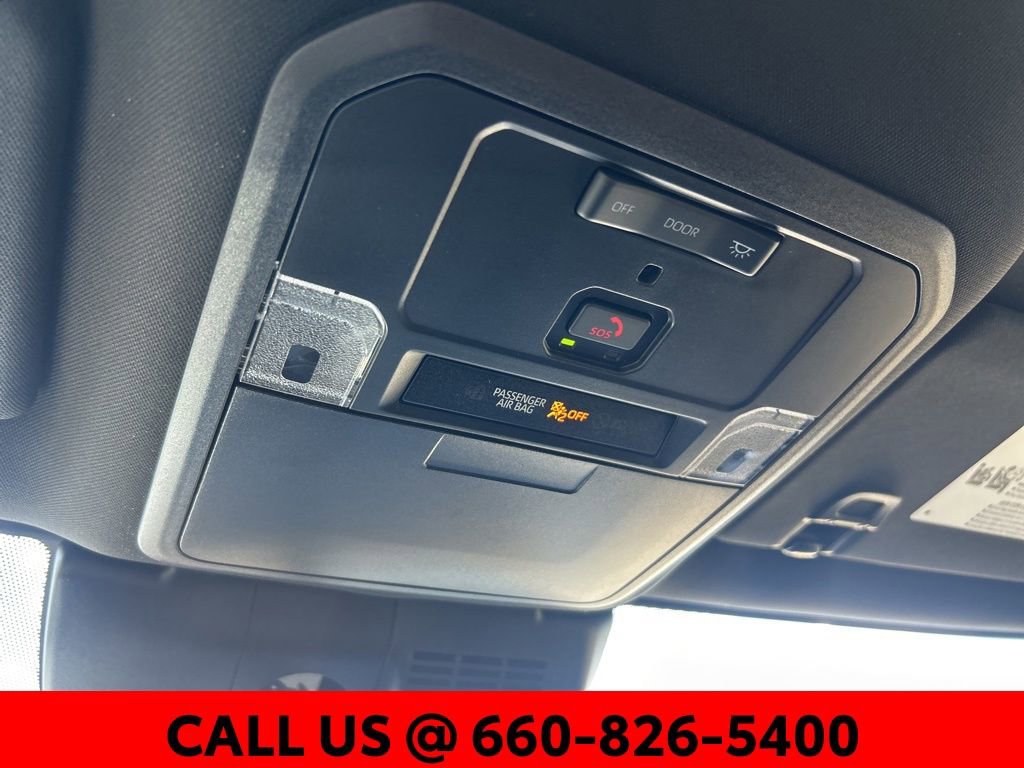 Used 2025 Toyota Tacoma SR5 image 21