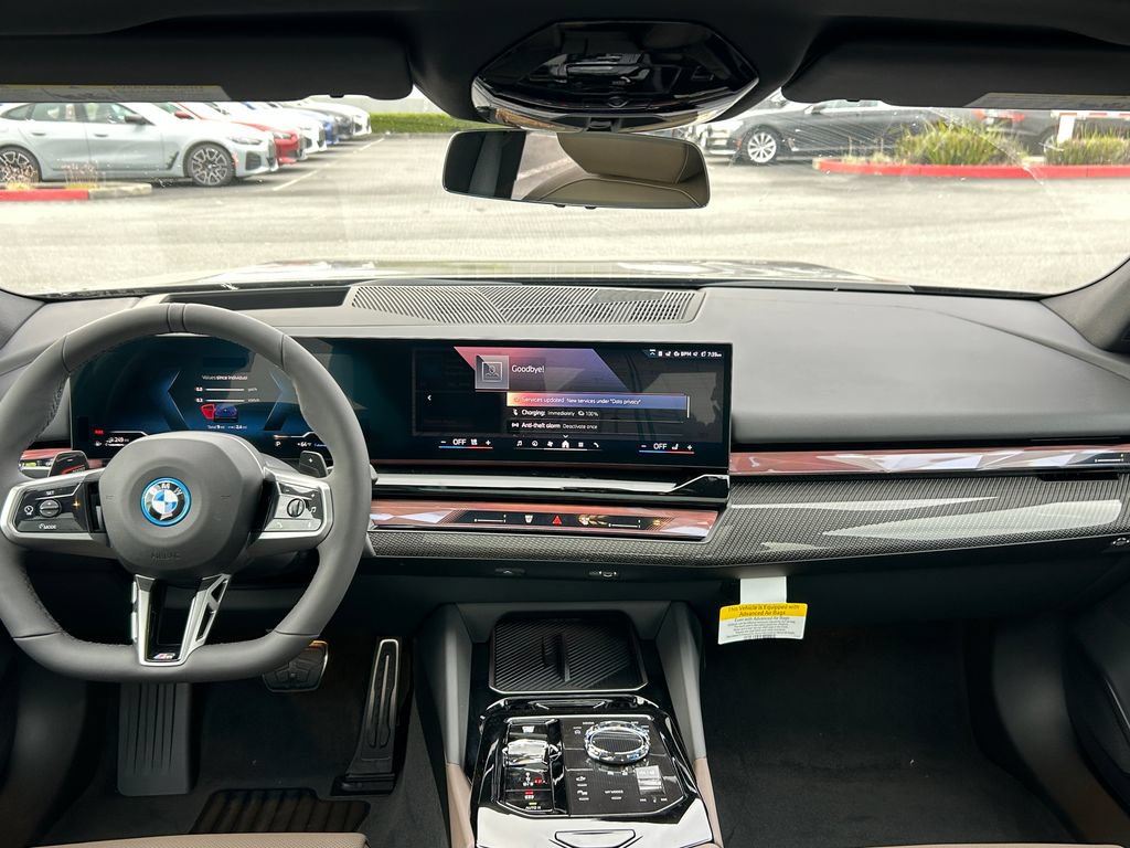 New 2027 BMW 550e xDrive w/ Executive Package AWD/4WD image 34