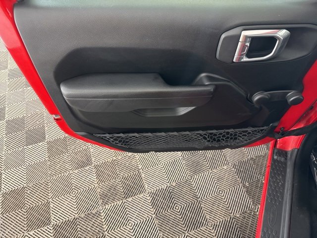 Used 2022 Jeep Wrangler Sport image 18