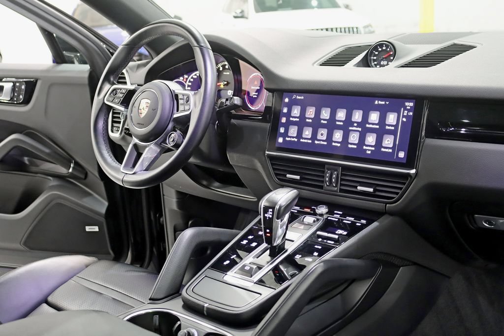 Used 2022 Porsche Cayenne S AWD/4WD image 34