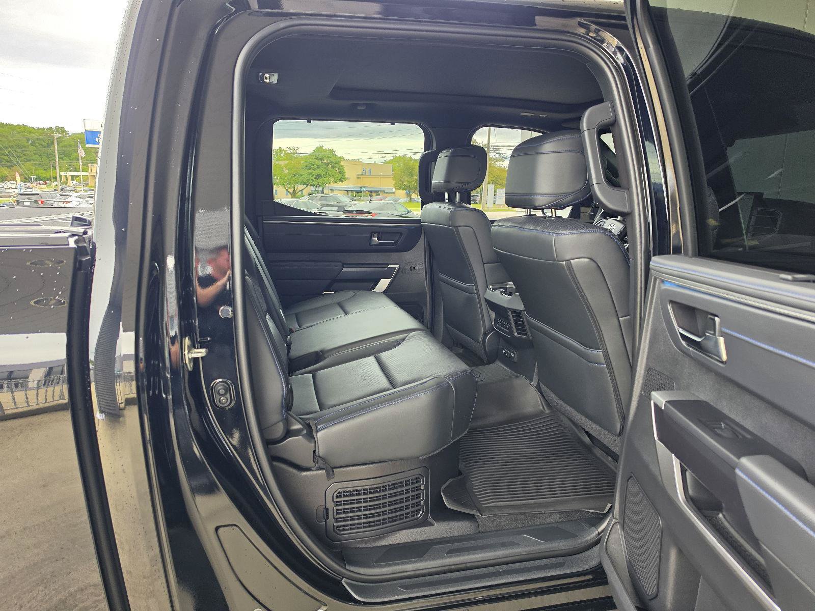 Used 2023 Toyota Tundra Platinum w/ Advanced Package AWD/4WD image 8