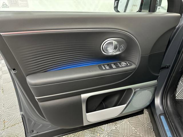 New 2026 Hyundai Ioniq 9 Limited image 11