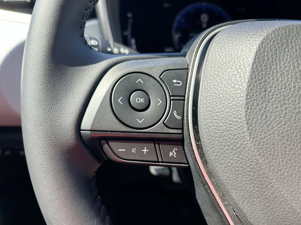 Used 2026 Toyota Corolla XSE FWD image 16