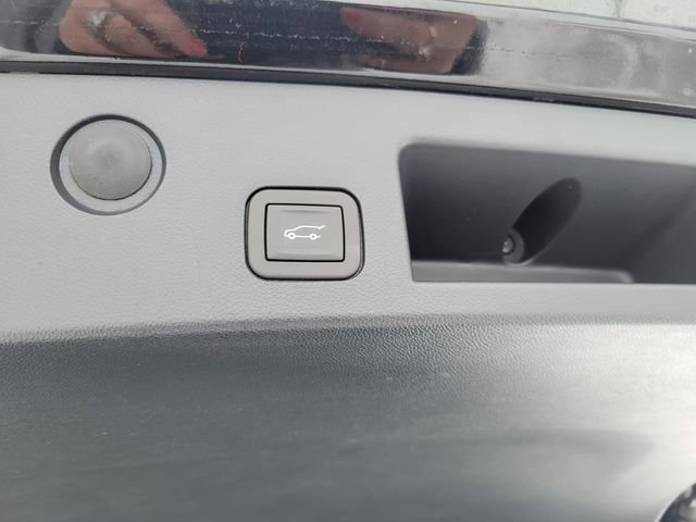 Used 2025 Chevrolet Equinox LT w/ Convenience Package II image 25