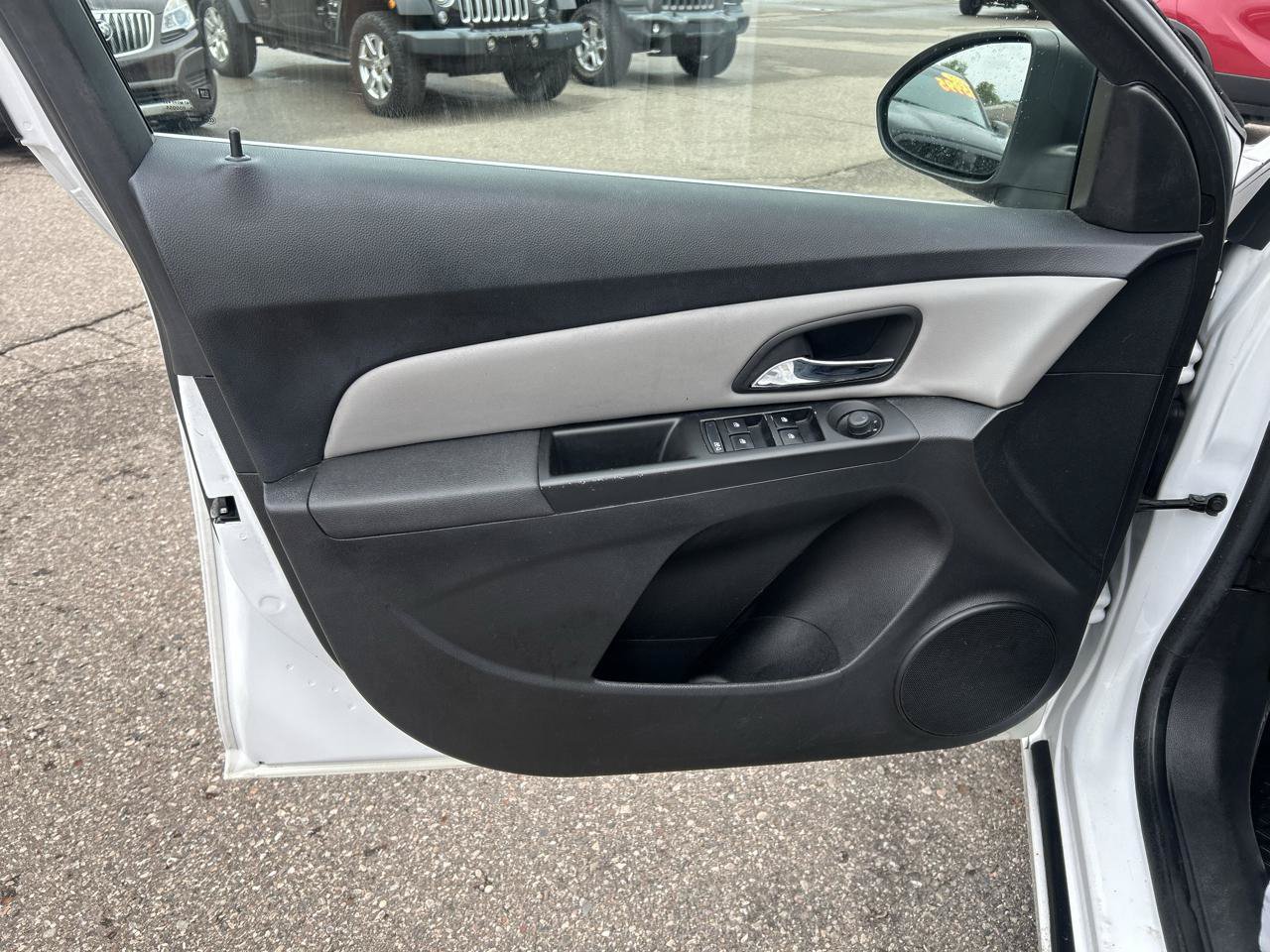 Used 2012 Chevrolet Cruze LS w/ Connectivity Package FWD image 14