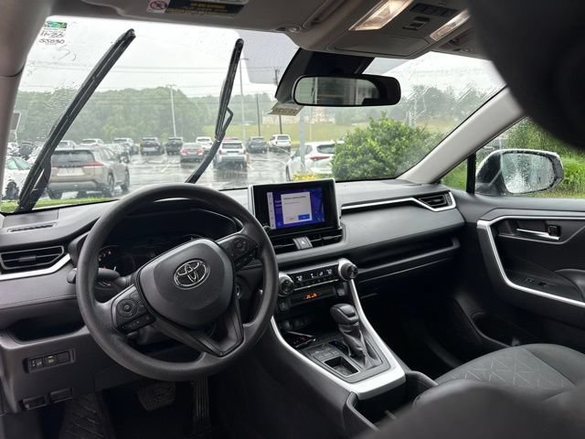 Used 2024 Toyota RAV4 XLE FWD image 26