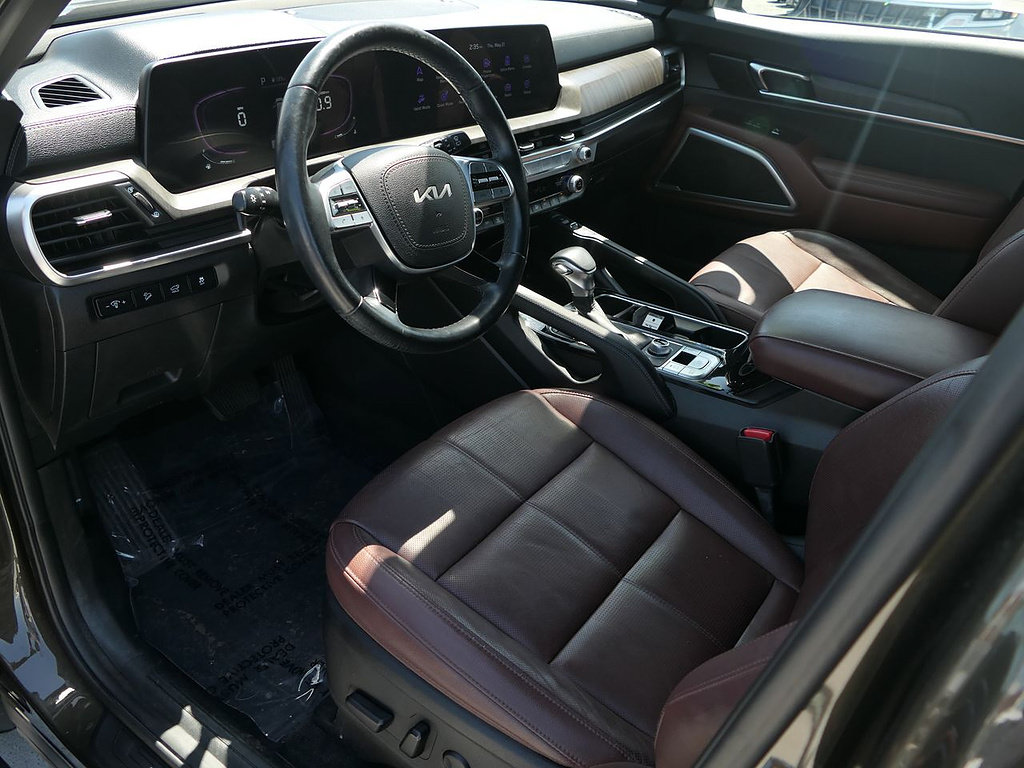 Used 2023 Kia Telluride EX w/ EX Captain's Chair Package AWD/4WD image 11