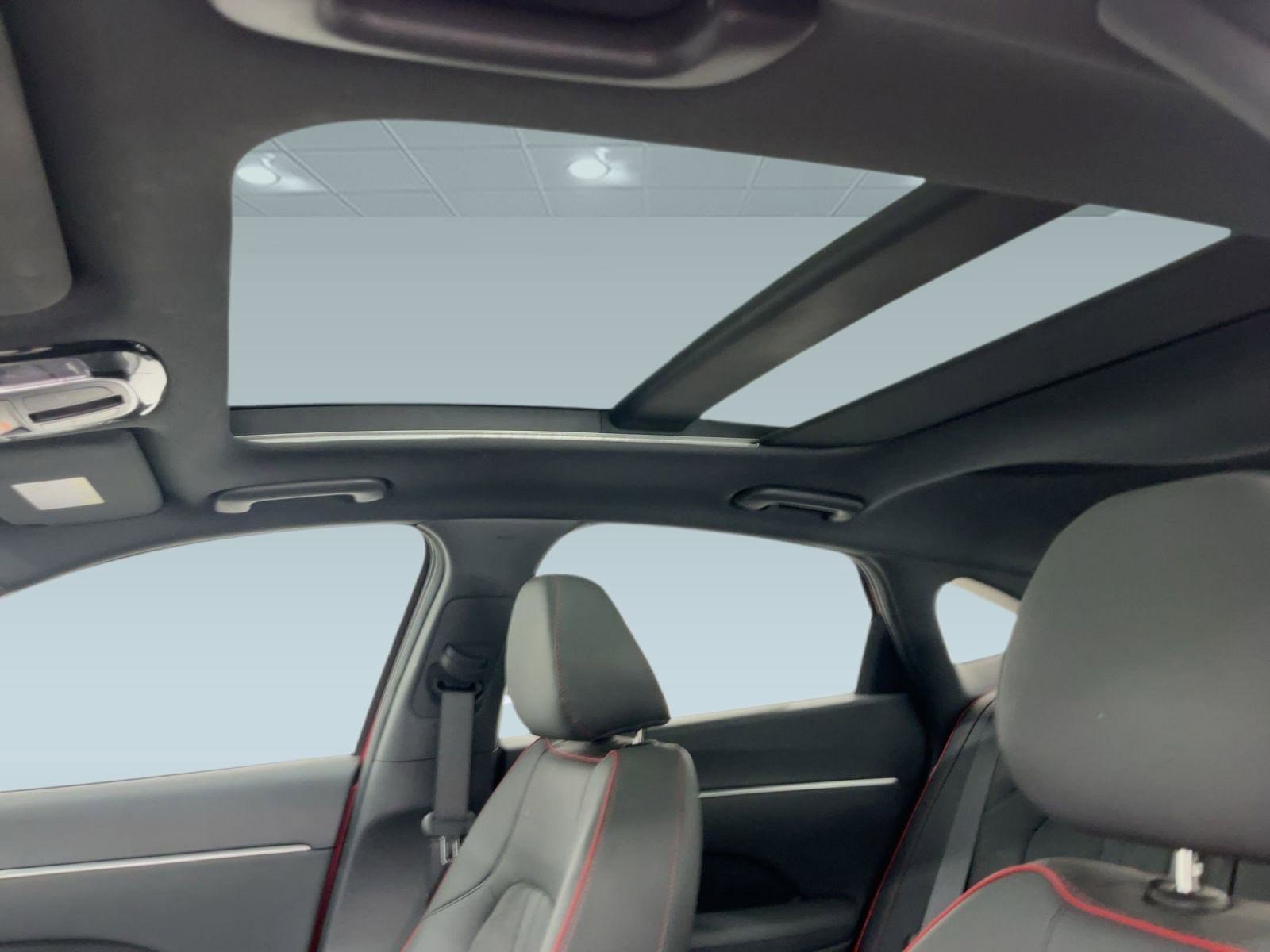 Used 2021 Hyundai Sonata SEL Plus w/ Tech Package image 13