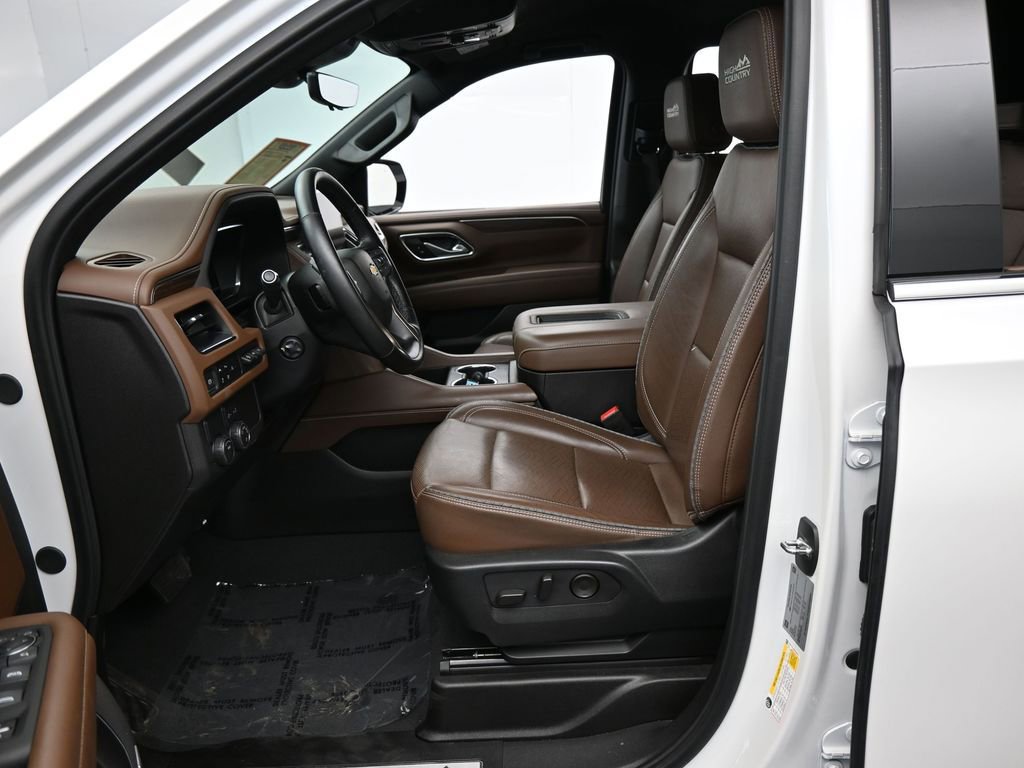 Used 2024 Chevrolet Tahoe High Country image 11