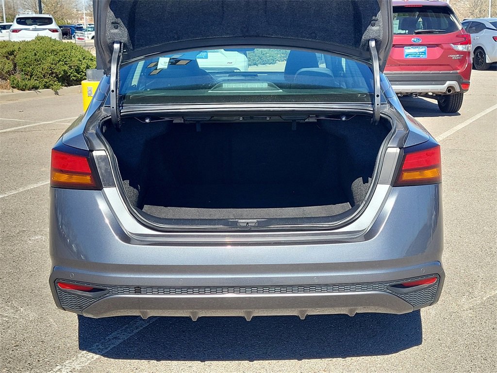 Used 2024 Nissan Altima 2.5 SV image 13