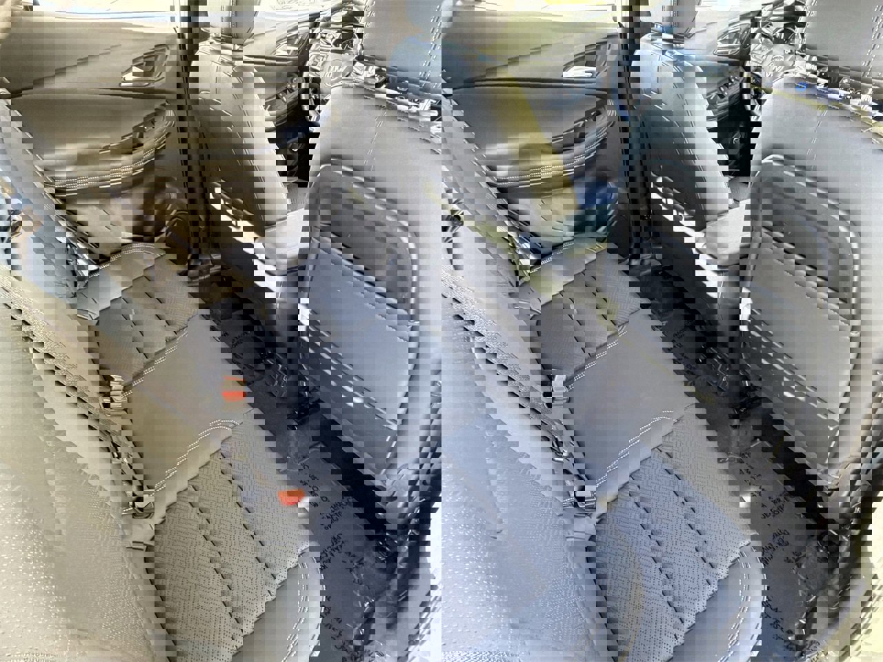 Used 2020 Buick Encore GX Essence w/ Experience Buick Package image 14