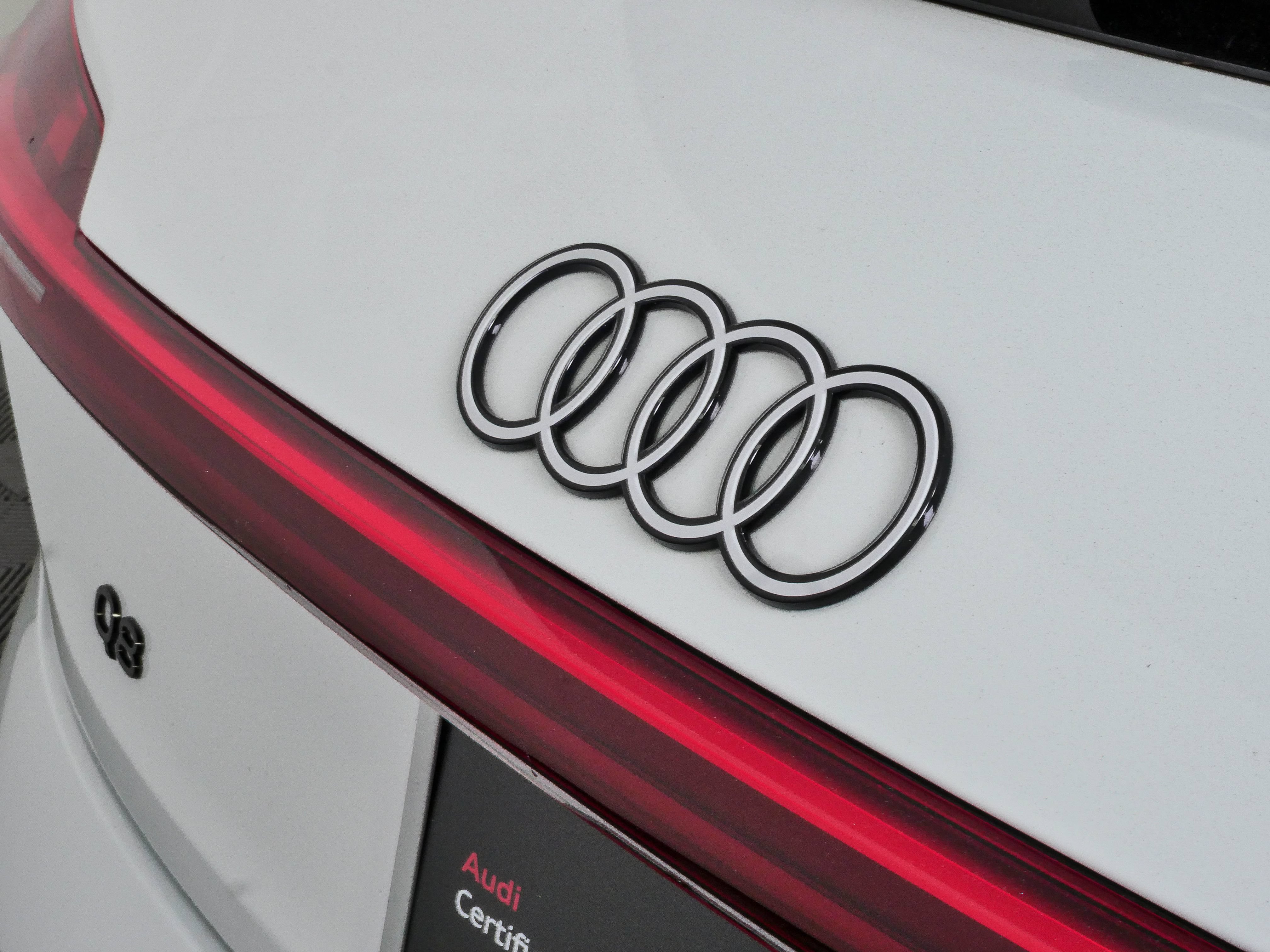 Certified 2024 Audi Q8 e-tron Prestige w/ Prestige Package AWD/4WD image 13