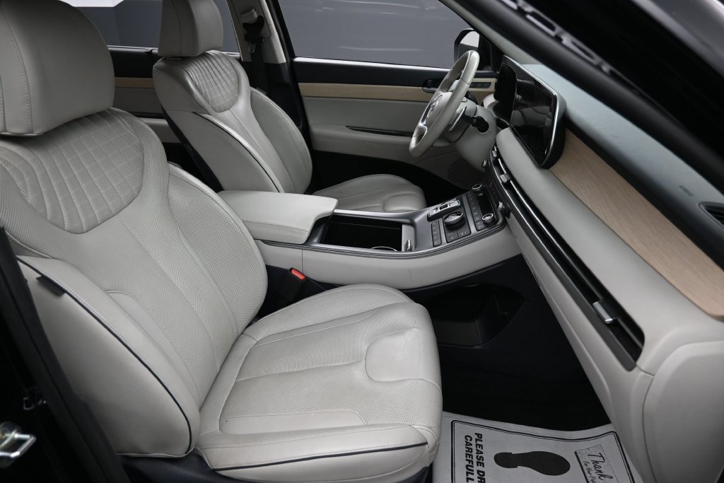 Used 2023 Hyundai Palisade Limited w/ Cargo Package FWD image 37