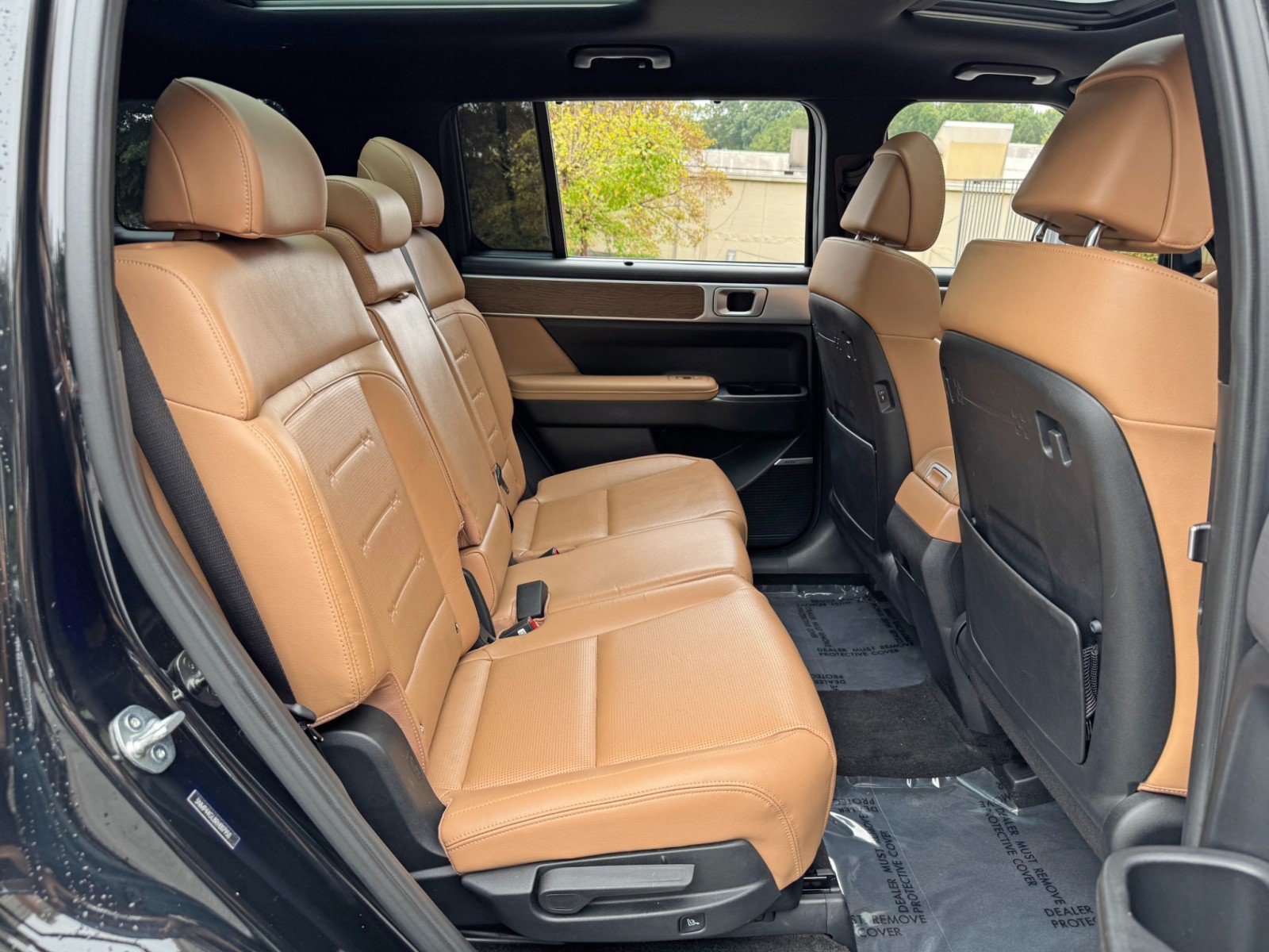 Used 2024 Hyundai Santa Fe Limited FWD image 40