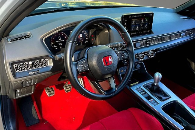 Used 2025 Honda Civic Type R image 16