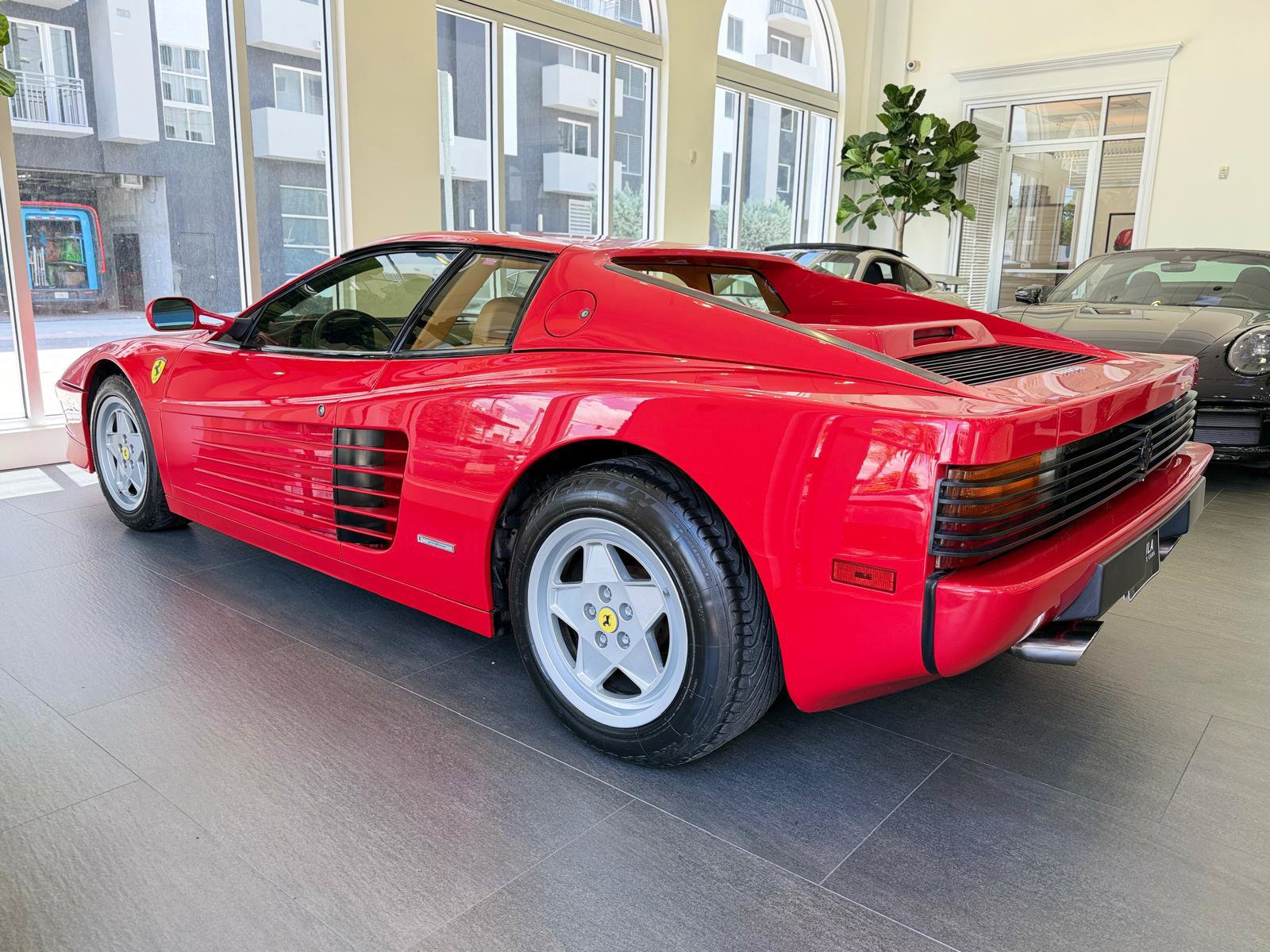 Used 1990 Ferrari Testarossa RWD image 34