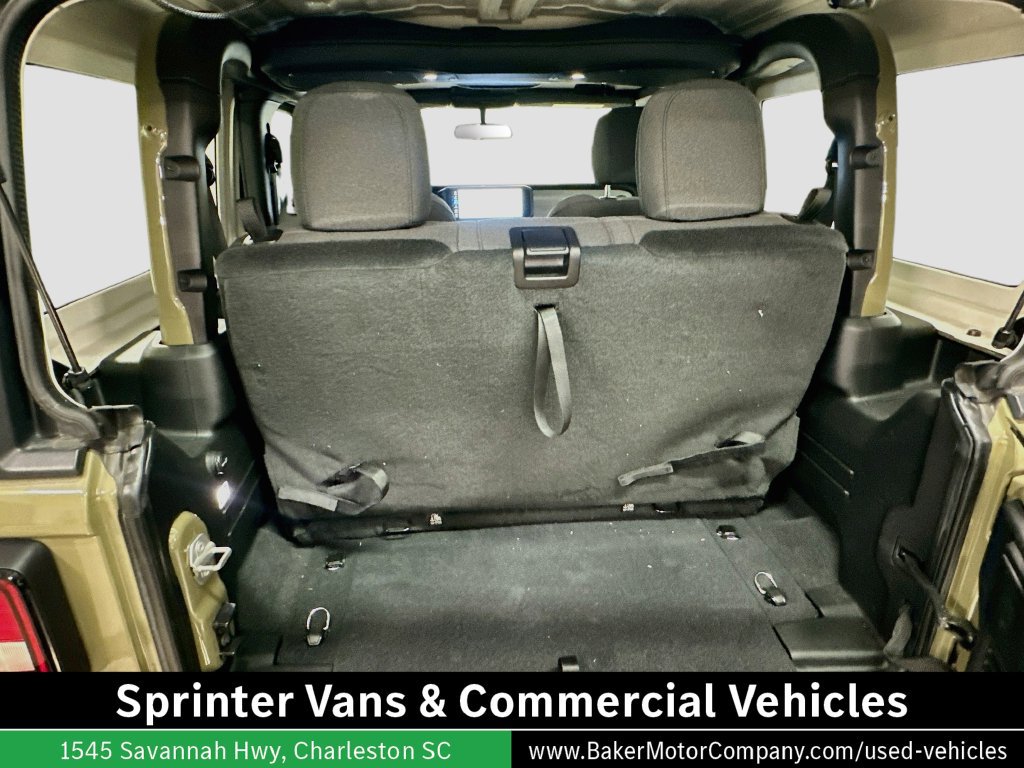Used 2025 Jeep Wrangler Sport AWD/4WD image 24