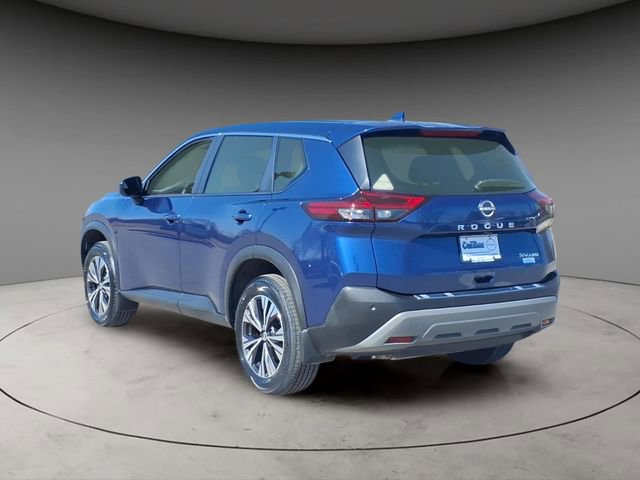Used 2023 Nissan Rogue SV image 3