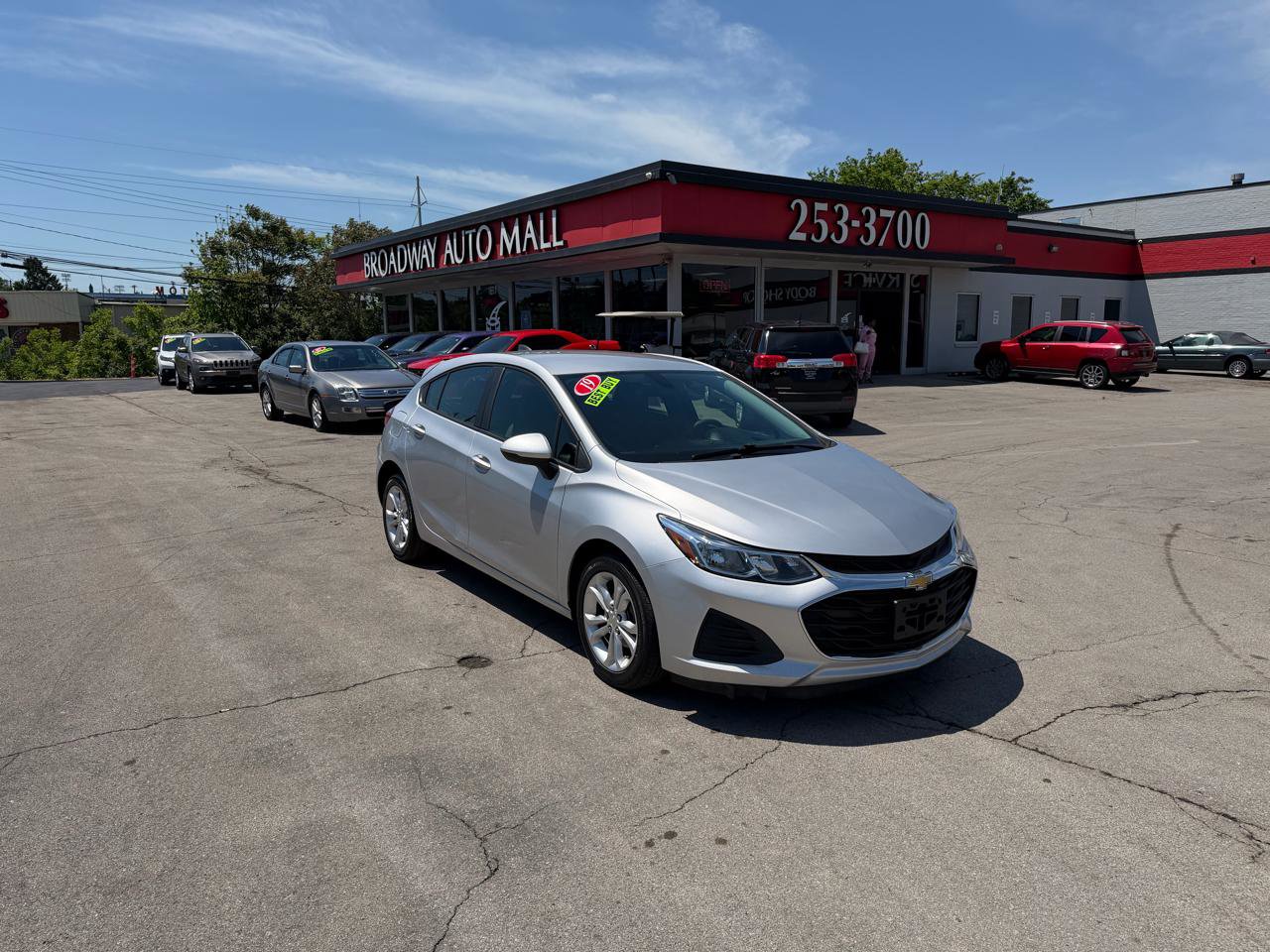Used 2019 Chevrolet Cruze LS w/ LS Convenience Package FWD image 3