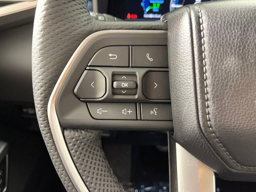 New 2025 Toyota Sequoia Platinum image 26