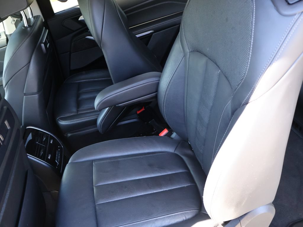 Used 2021 BMW X7 xDrive40i w/ Premium Package AWD/4WD image 18