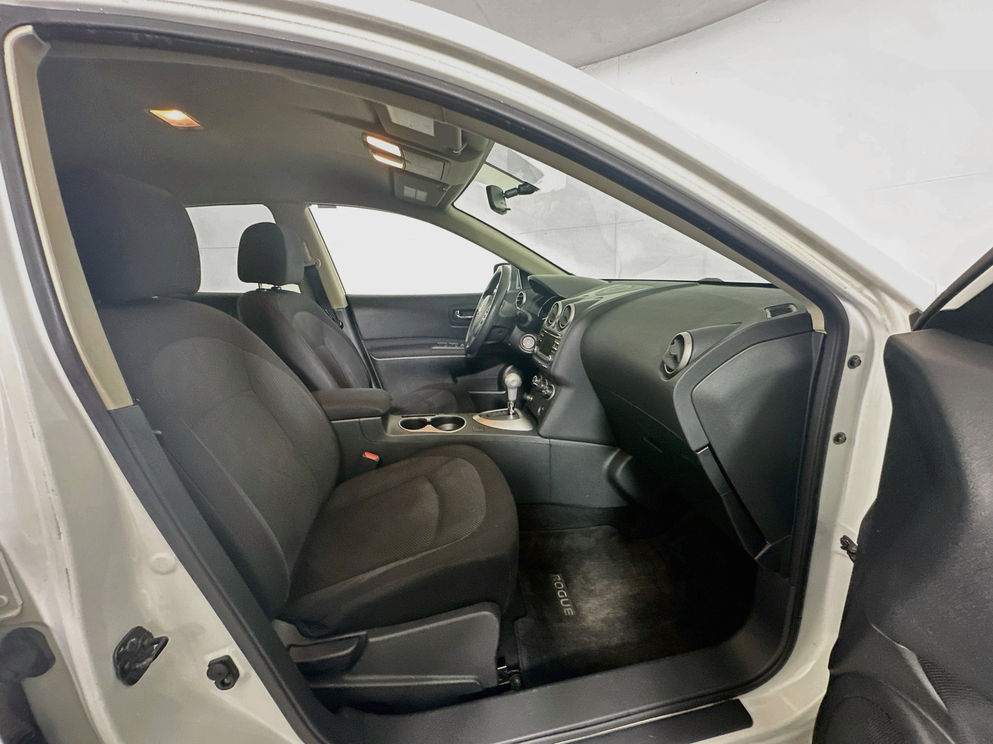 Used 2012 Nissan Rogue S w/ Special Edition Pkg FWD image 28