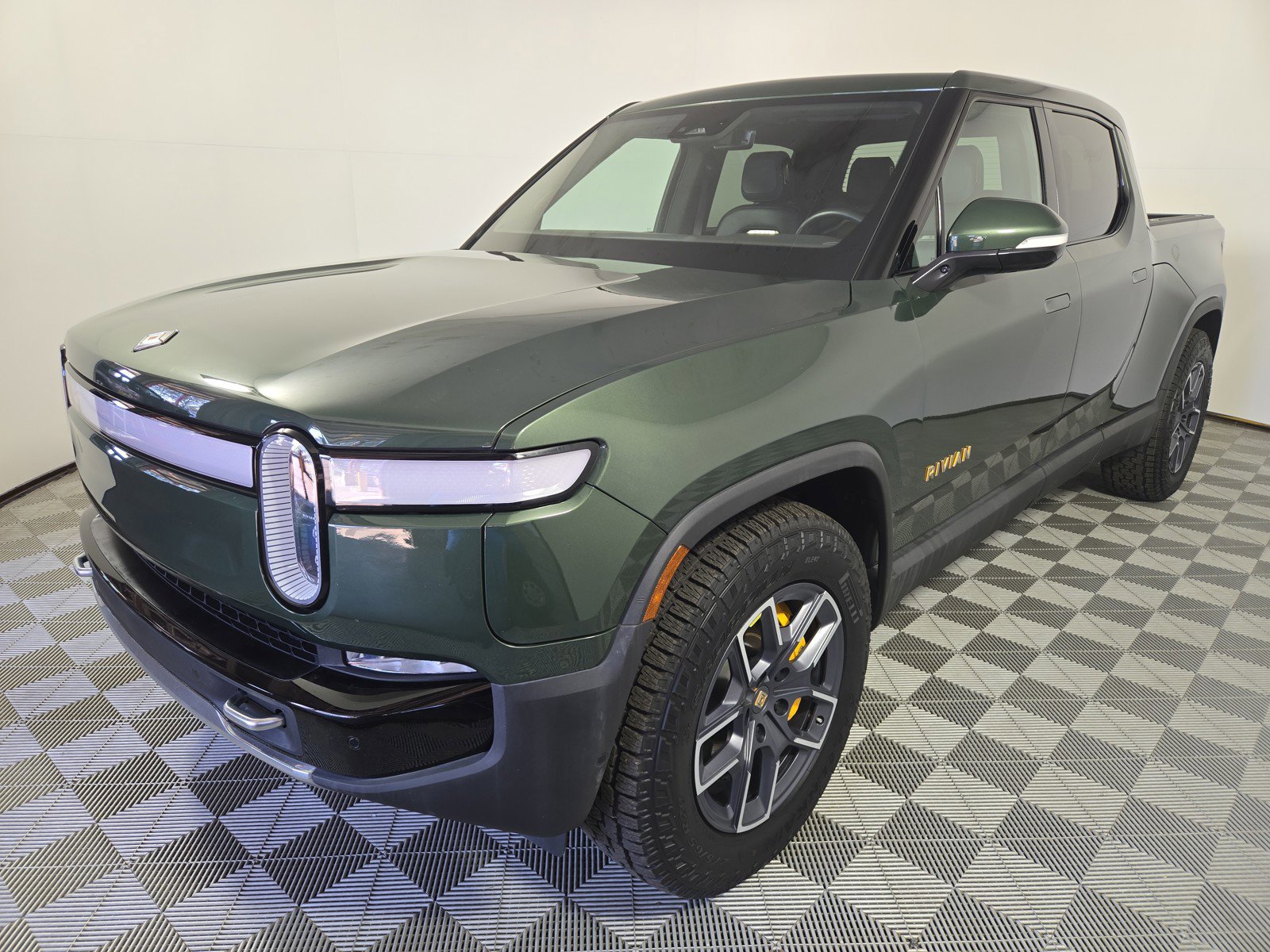 Used 2023 Rivian R1T Adventure