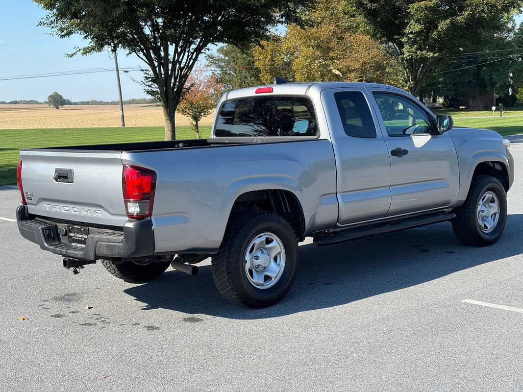 Used 2020 Toyota Tacoma SR AWD/4WD image 8