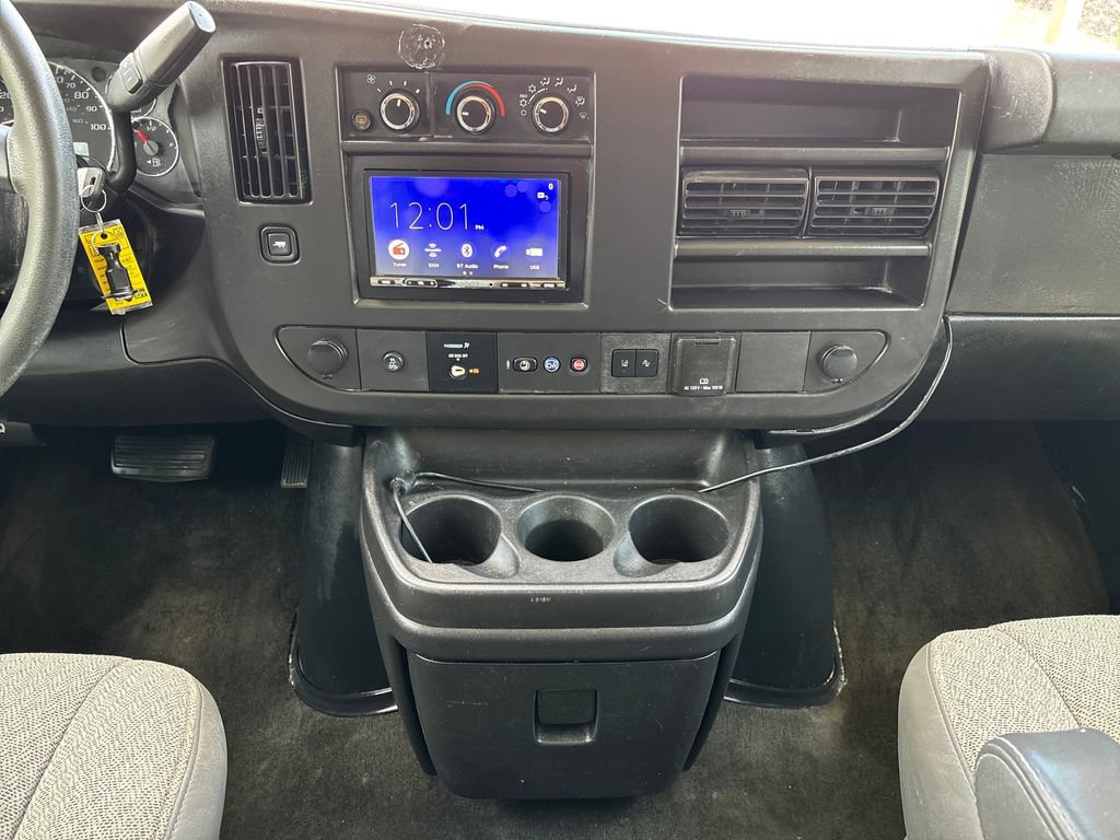 Used 2019 Chevrolet Express 3500 LT w/ LT Preferred Equipment Group RWD image 17
