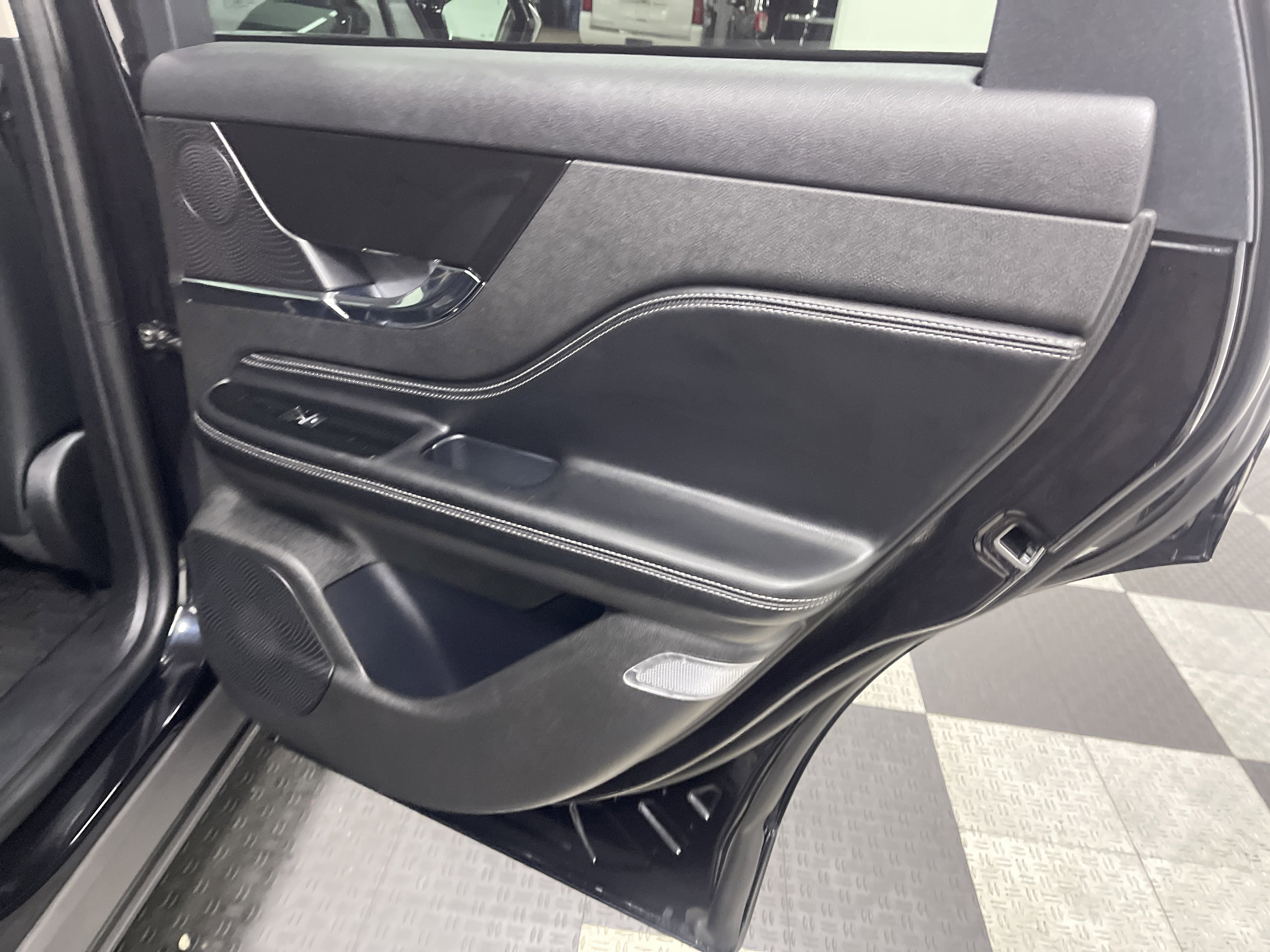 Used 2023 Lincoln Corsair FWD image 19