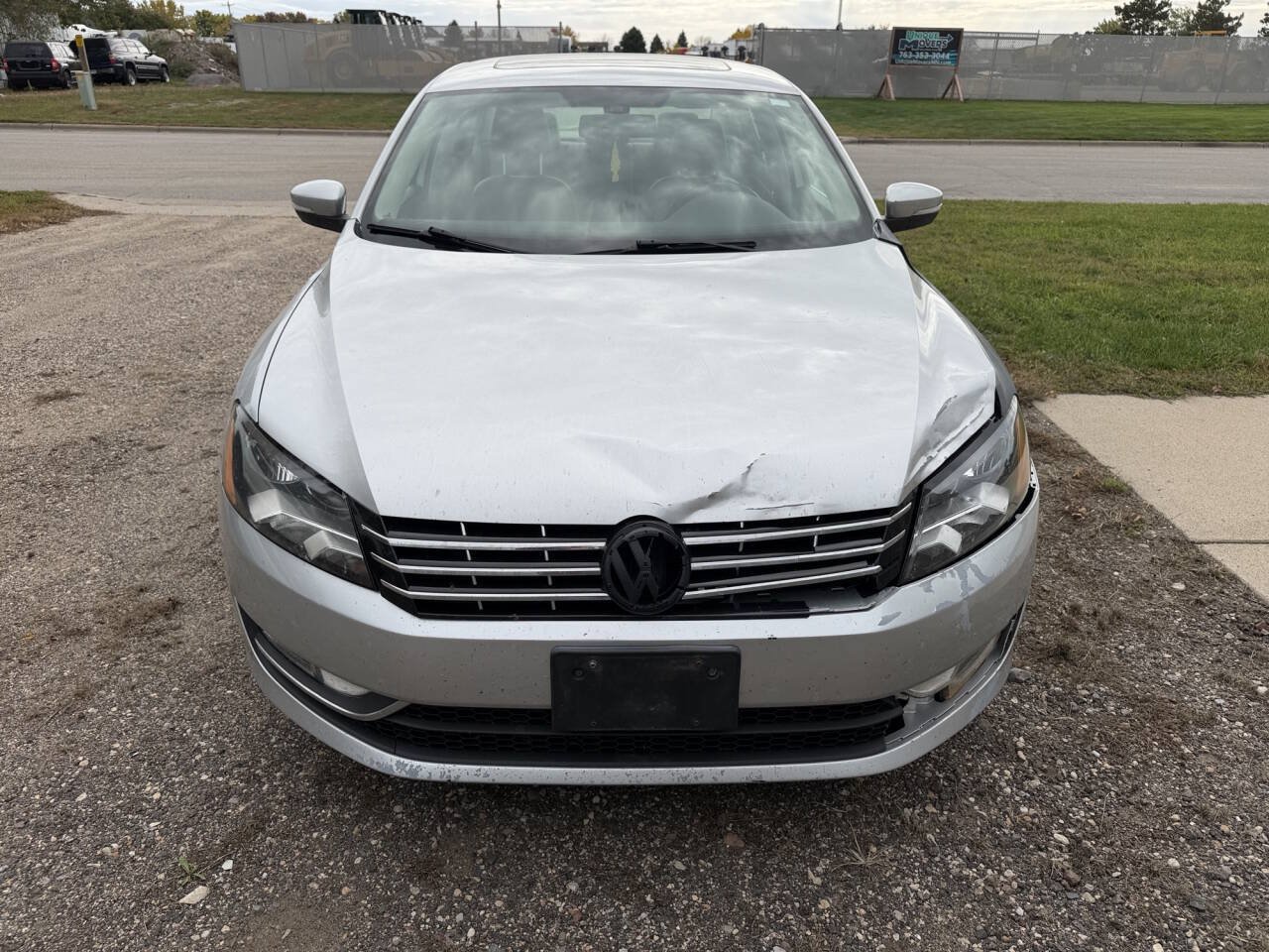 Used 2013 Volkswagen Passat 2.5 SEL Premium FWD image 7