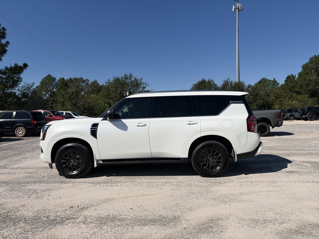 Used 2025 Nissan Armada SV RWD image 3
