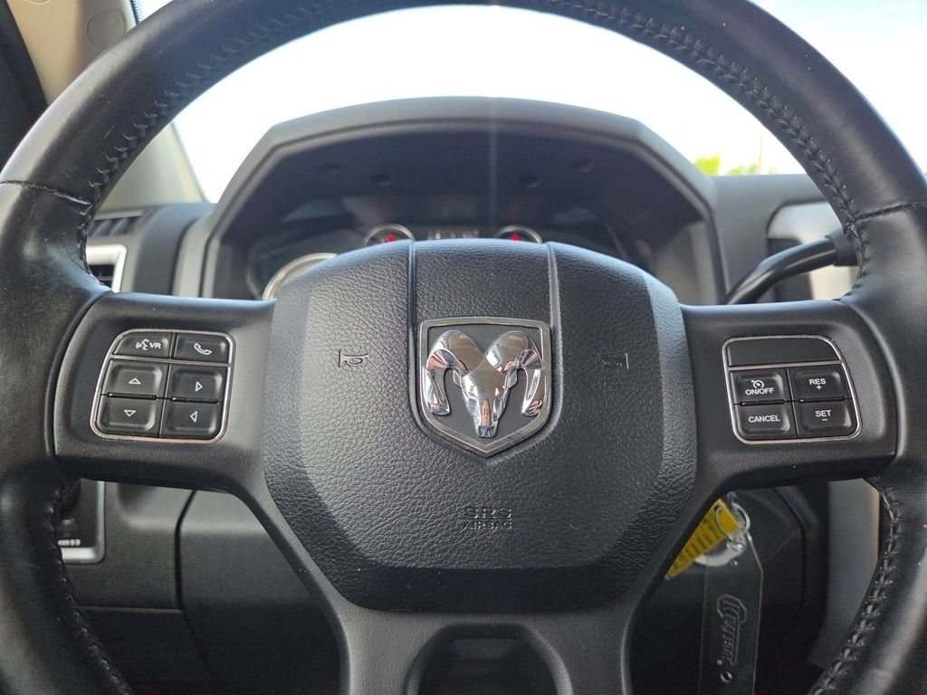 Used 2016 RAM 2500 SLT w/ Luxury Group AWD/4WD image 40