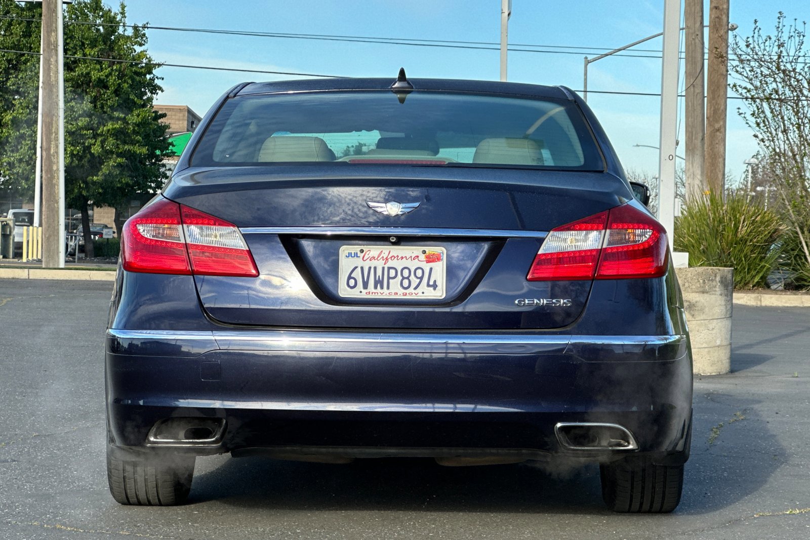 Used 2012 Hyundai Genesis 3.8 w/ Premium Pkg image 5