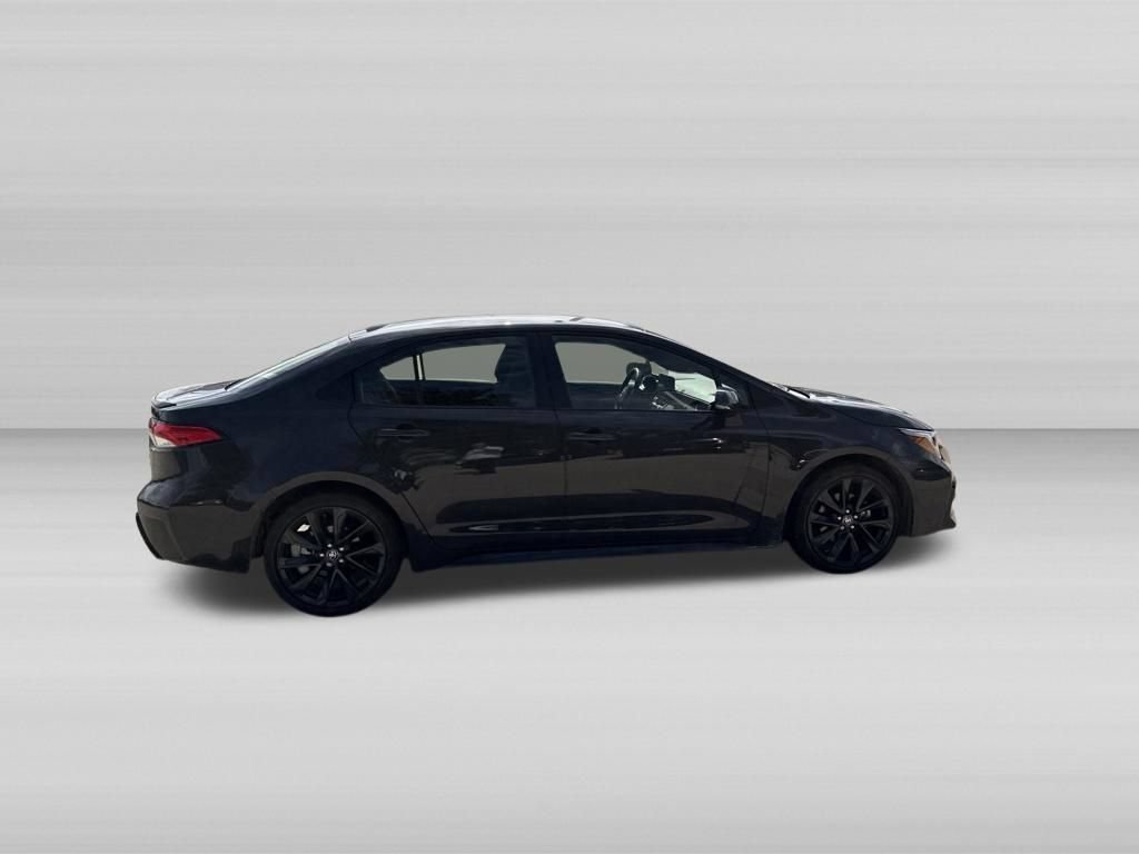 Used 2026 Toyota Corolla SE FWD image 5