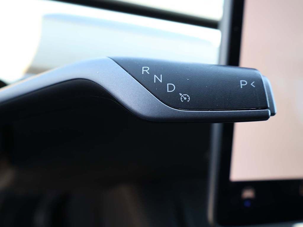 Used 2022 Tesla Model Y Long Range image 44