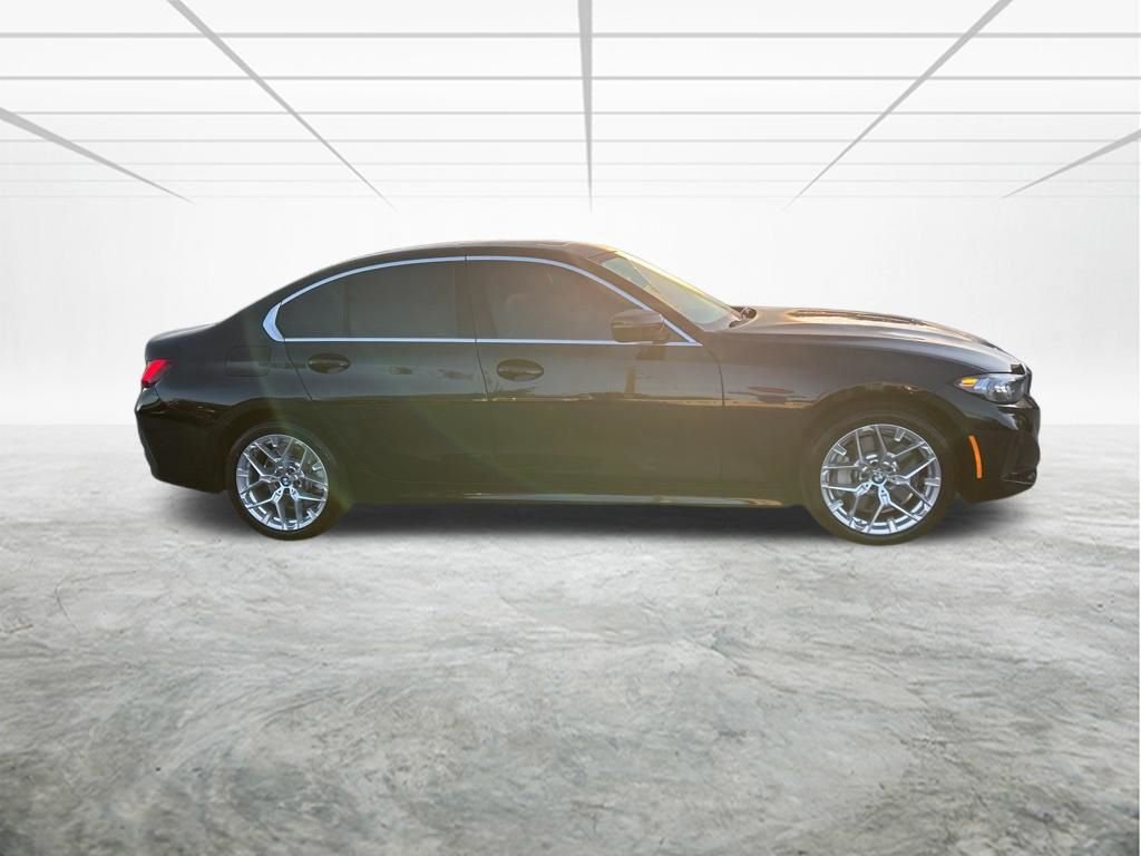 Used 2025 BMW 330i xDrive Sedan AWD/4WD image 3