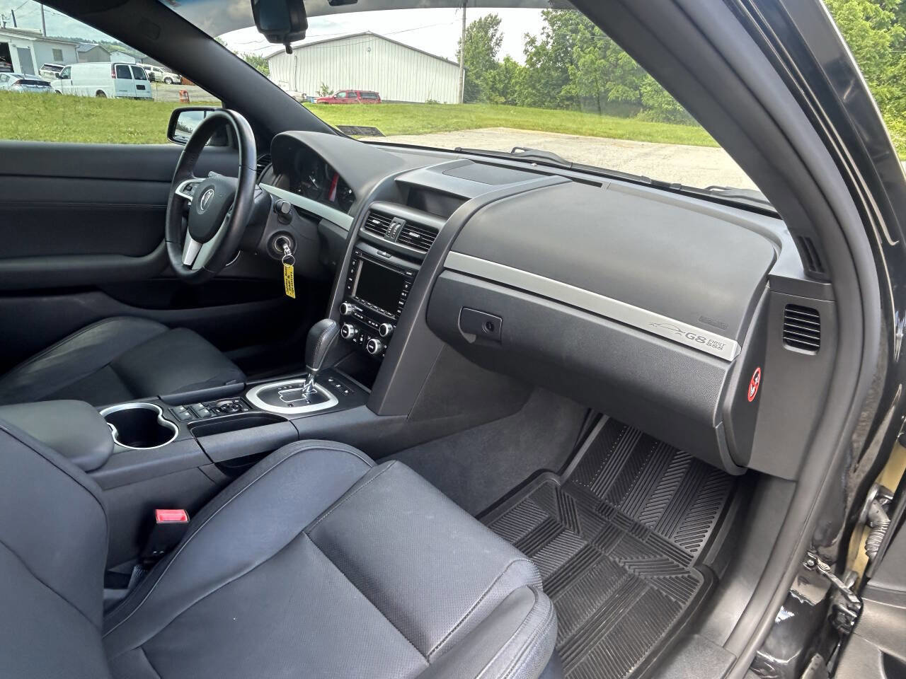 Used 2008 Pontiac G8 w/ Premium Package image 24