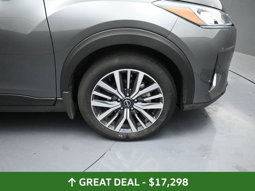 Used 2024 Nissan Kicks SV image 20