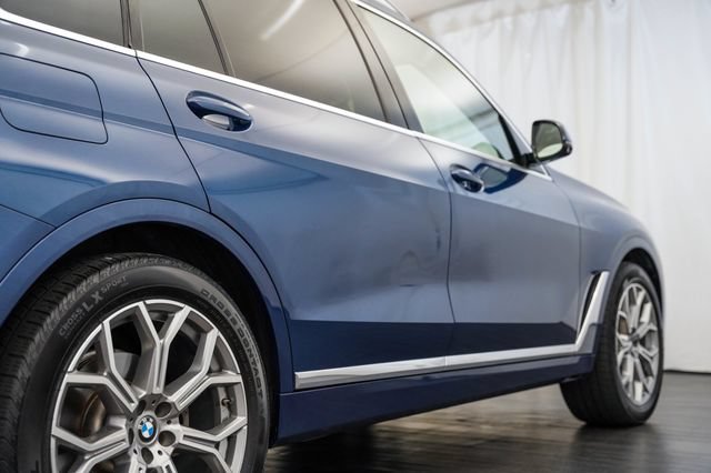 Used 2020 BMW X7 xDrive40i w/ Premium Package AWD/4WD image 35