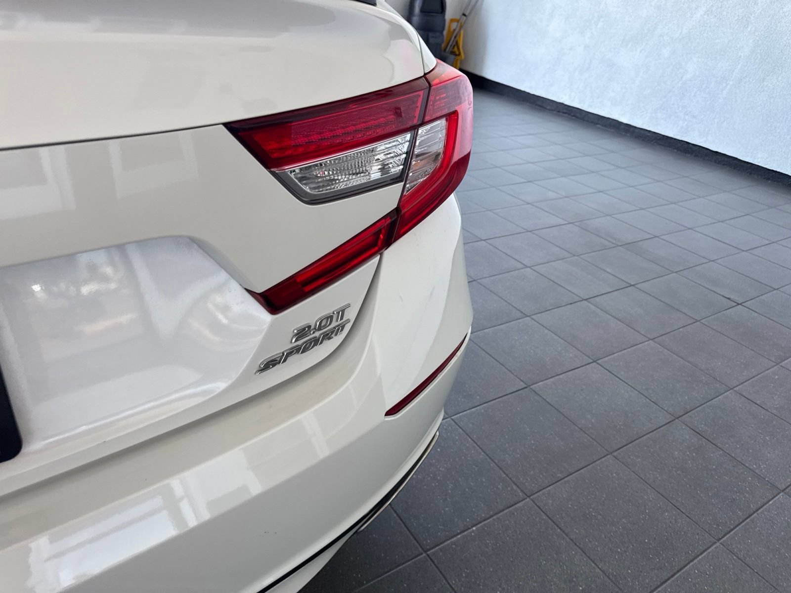 Used 2021 Honda Accord Sport image 8