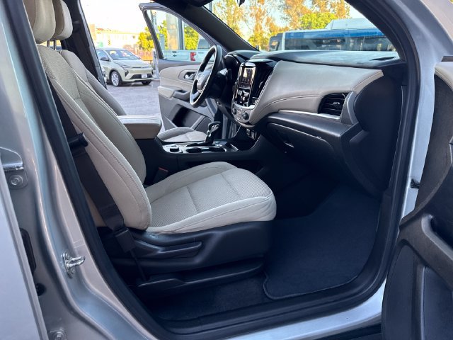 Certified 2022 Chevrolet Traverse LS FWD image 33
