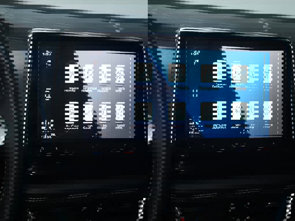 Used 2024 Volkswagen Atlas Cross Sport SE image 24